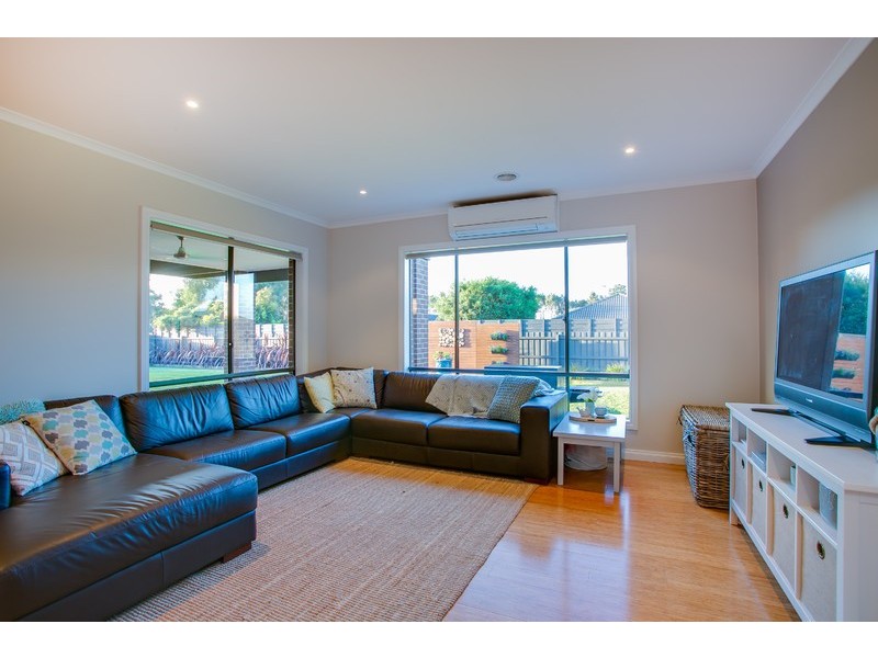 29 Matthew Circuit, Hastings VIC 3915