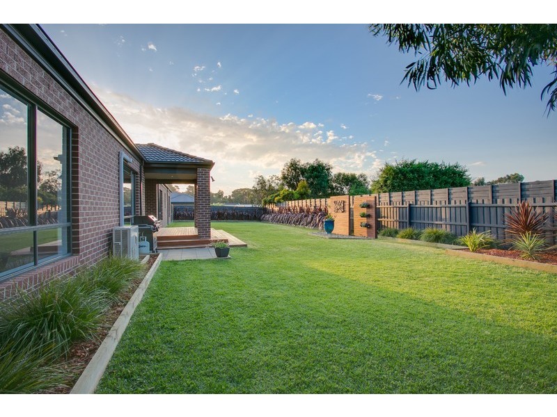 29 Matthew Circuit, Hastings VIC 3915