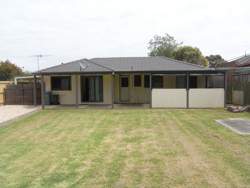 28 Goris Close, Bittern VIC 3918