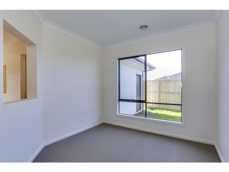 12 Eman Terrace, Hastings VIC 3915