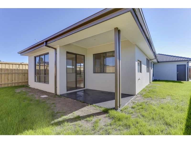 12 Eman Terrace, Hastings VIC 3915