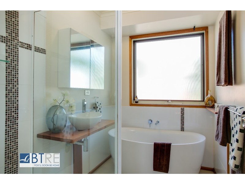 24 Bennett Street, Bittern VIC 3918