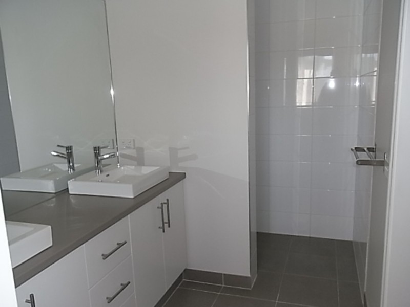 29 Matthew Circuit, Hastings VIC 3915