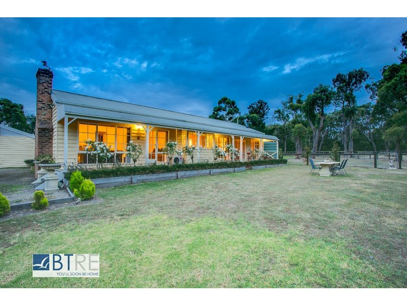 4 Wellington Road, Bittern VIC 3918