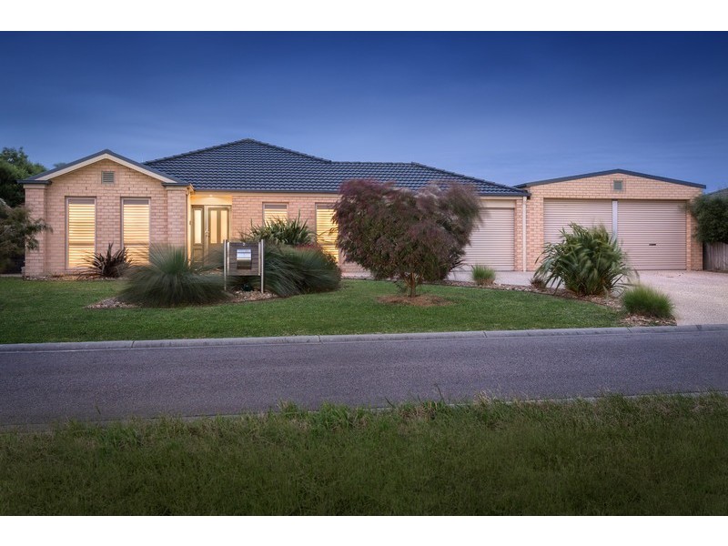 2 Jamie Court, Hastings VIC 3915