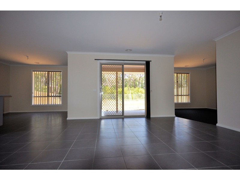 57 Olivia Way, Hastings VIC 3915