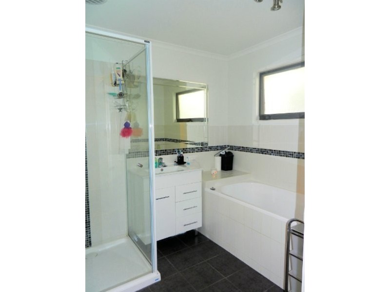 70 Reid Parade, Hastings VIC 3915