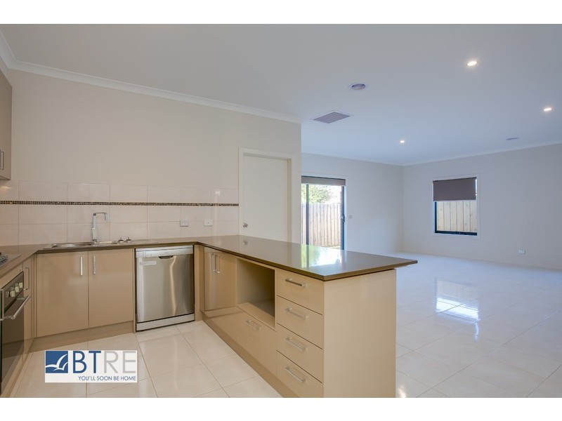 8 Inkerman Street, Bittern VIC 3918