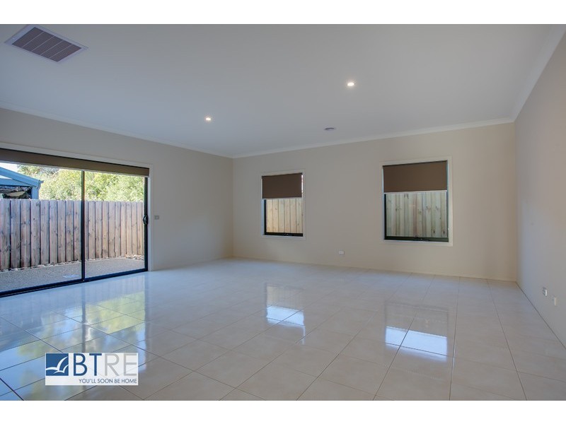 8 Inkerman Street, Bittern VIC 3918