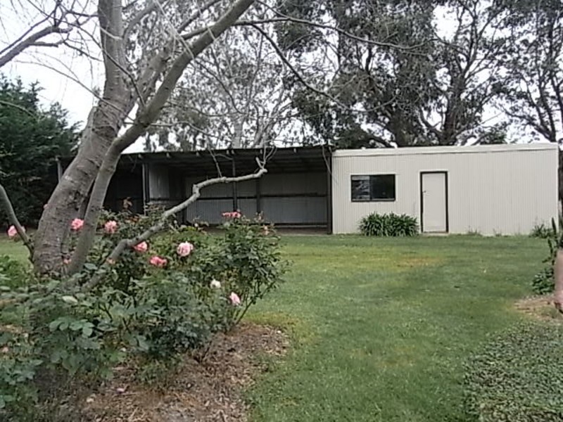 50 Graydens Road, Tyabb VIC 3913