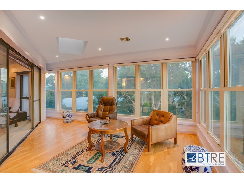 28 Tower Hill Road, Somers VIC 3927