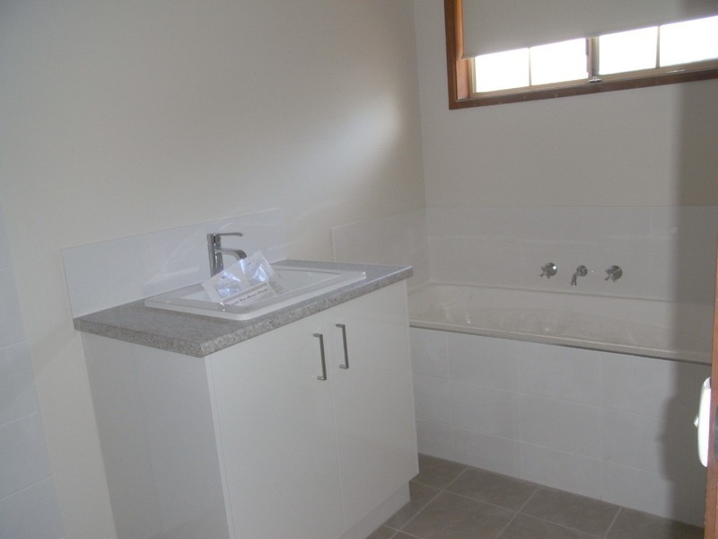 2/14 Arthur Street, Hastings VIC 3915