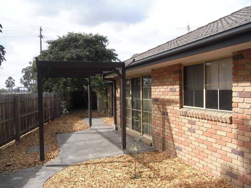 2/14 Arthur Street, Hastings VIC 3915