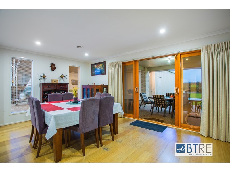 34 Warranqite Crescent, Hastings VIC 3915