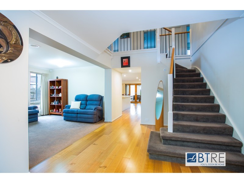 34 Warranqite Crescent, Hastings VIC 3915