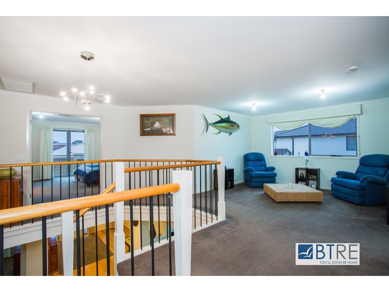 34 Warranqite Crescent, Hastings VIC 3915