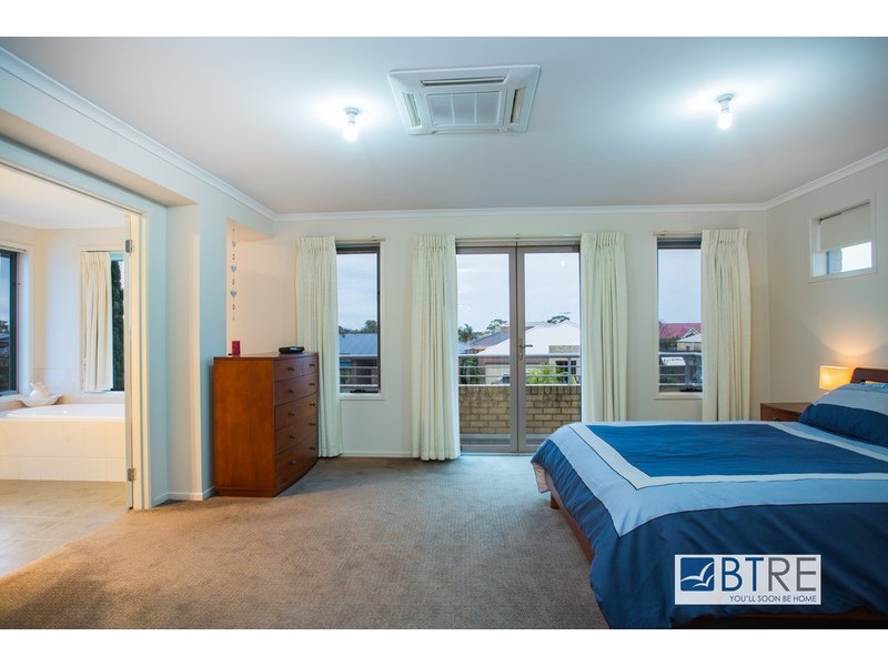 34 Warranqite Crescent, Hastings VIC 3915