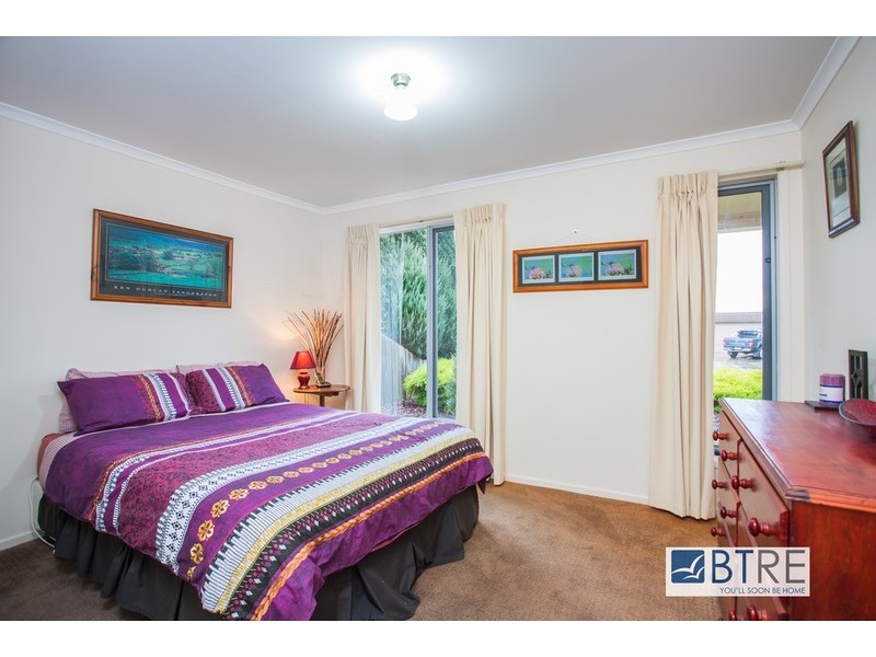 34 Warranqite Crescent, Hastings VIC 3915