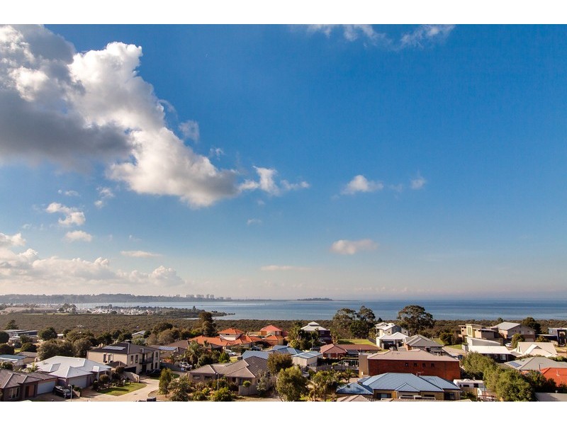 34 Warranqite Crescent, Hastings VIC 3915