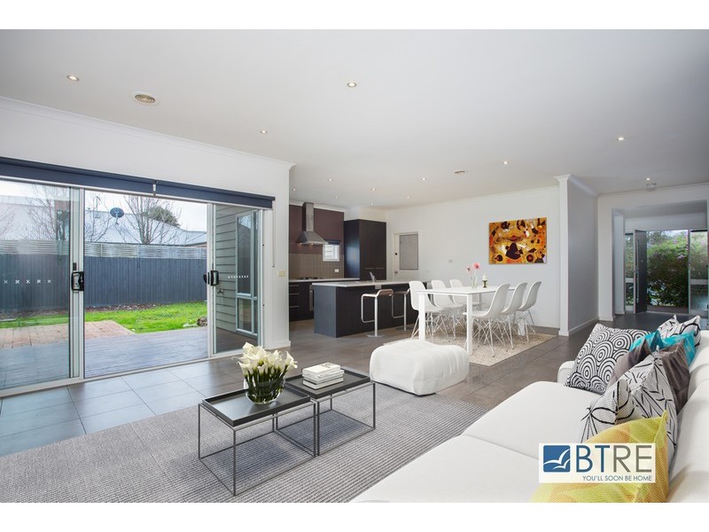 9 Jillian Place, Hastings VIC 3915