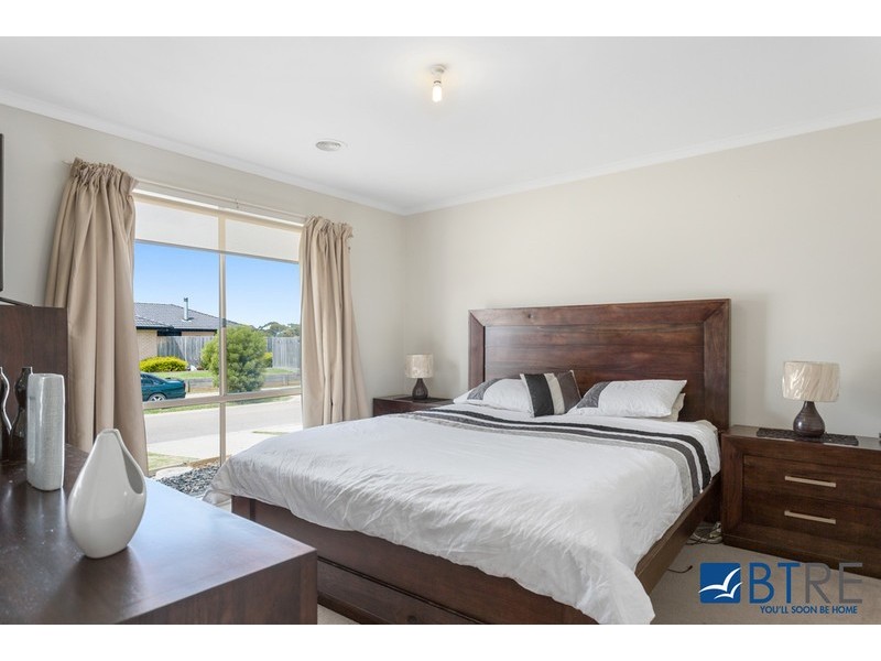 2 Babington Close, Hastings VIC 3915