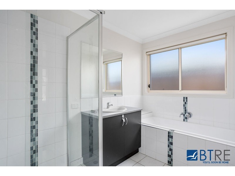 8/99 Disney Street, Crib Point VIC 3919