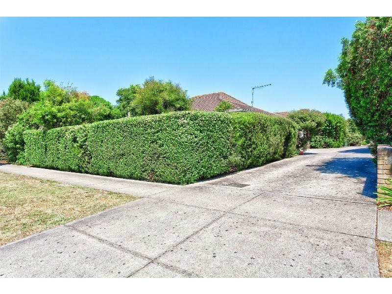 1/2 Victoria Street, Hastings VIC 3915