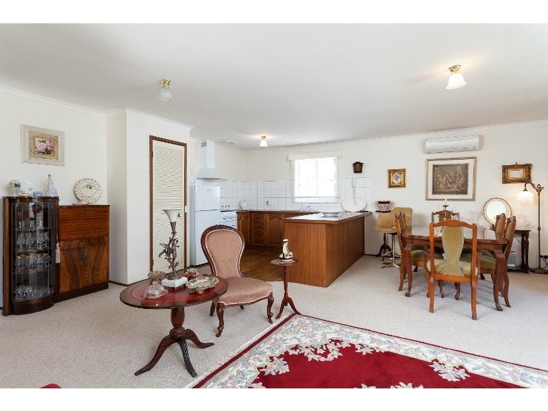 1/2 Victoria Street, Hastings VIC 3915