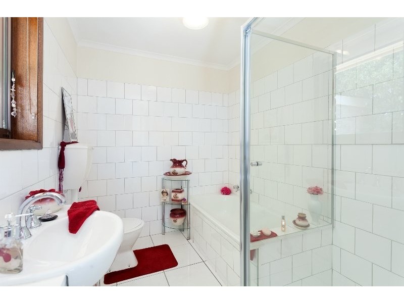 1/2 Victoria Street, Hastings VIC 3915