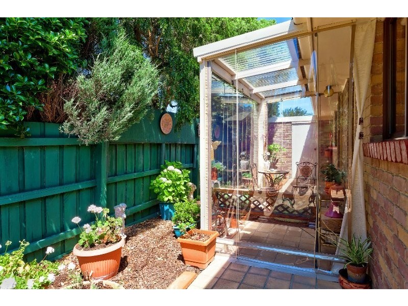 1/2 Victoria Street, Hastings VIC 3915