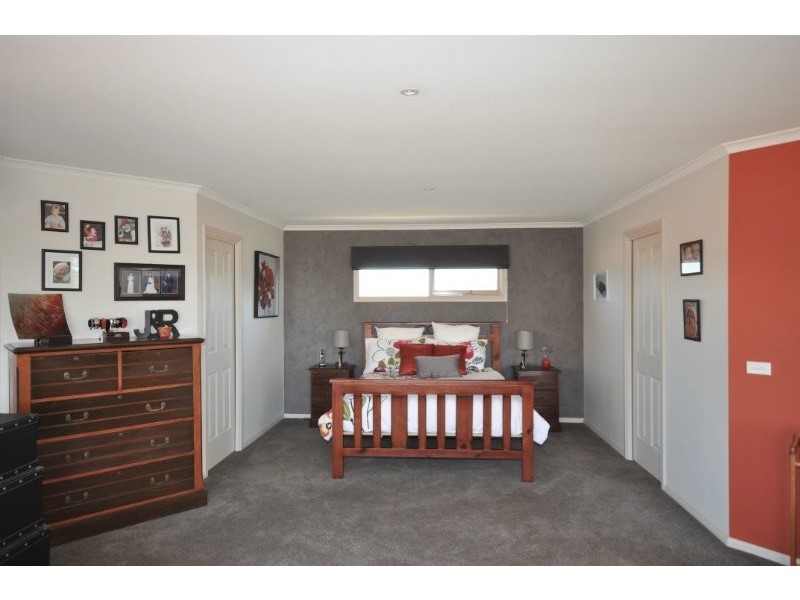 6 Sandstone Court, Hastings VIC 3915