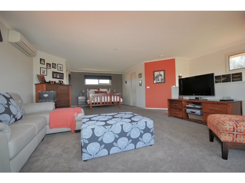 6 Sandstone Court, Hastings VIC 3915