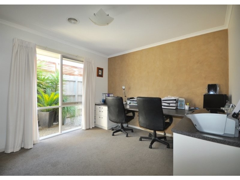 6 Sandstone Court, Hastings VIC 3915