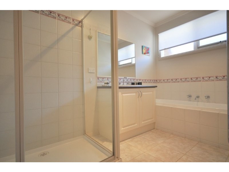 6 Sandstone Court, Hastings VIC 3915