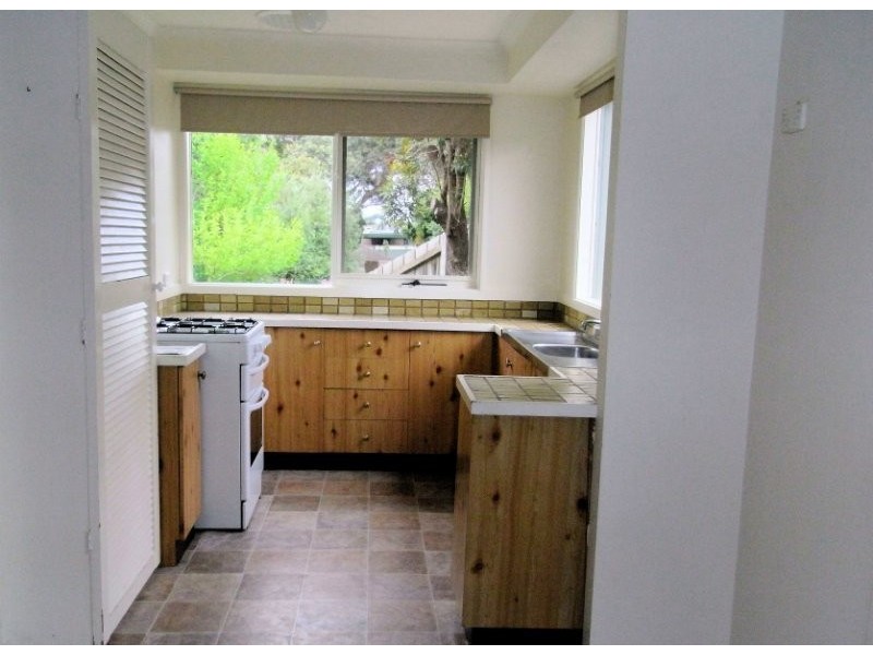 10 Pinewood Drive, Hastings VIC 3915