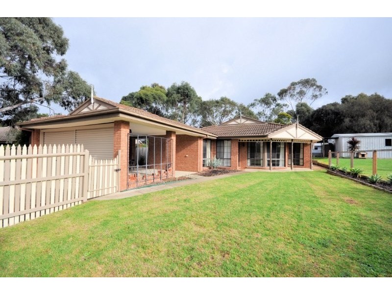 2 Julia Court, Bittern VIC 3918