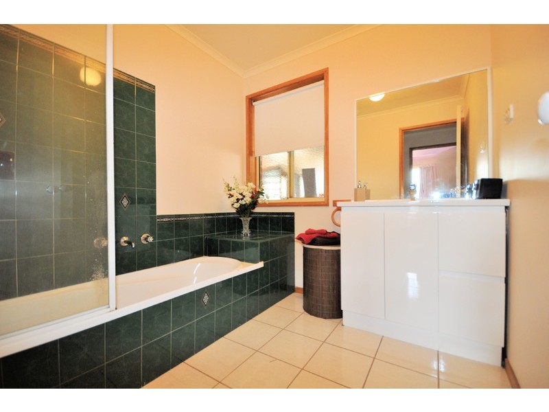 7 Thomas Place, Hastings VIC 3915