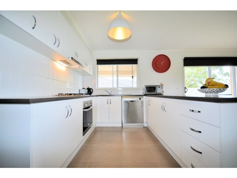 4 Hector Close, Bittern VIC 3918