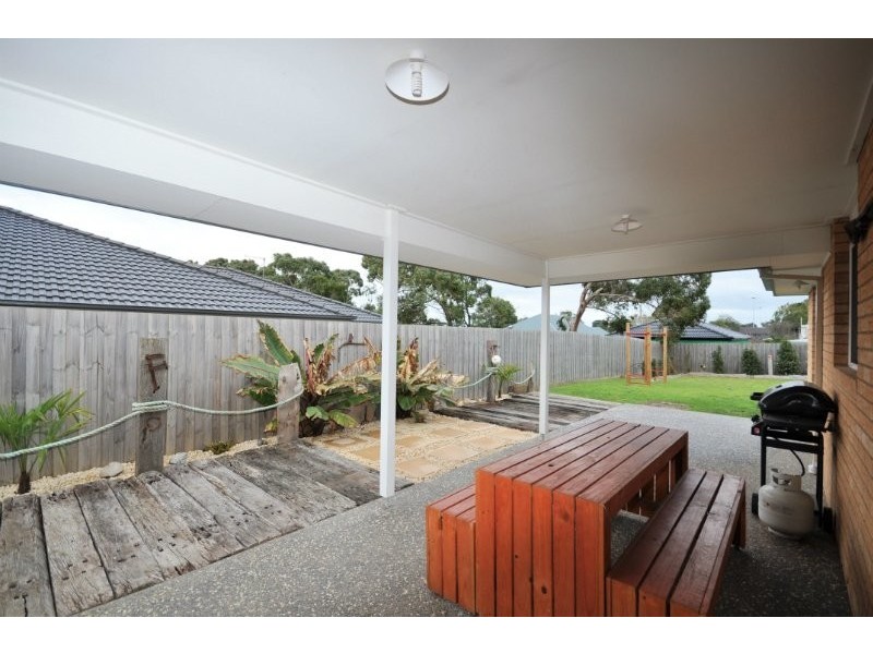 4 Hector Close, Bittern VIC 3918