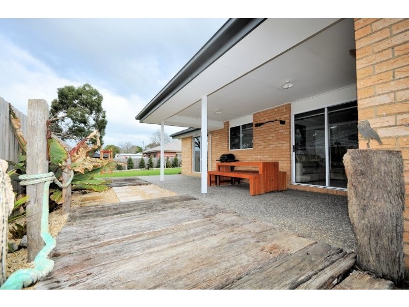 4 Hector Close, Bittern VIC 3918