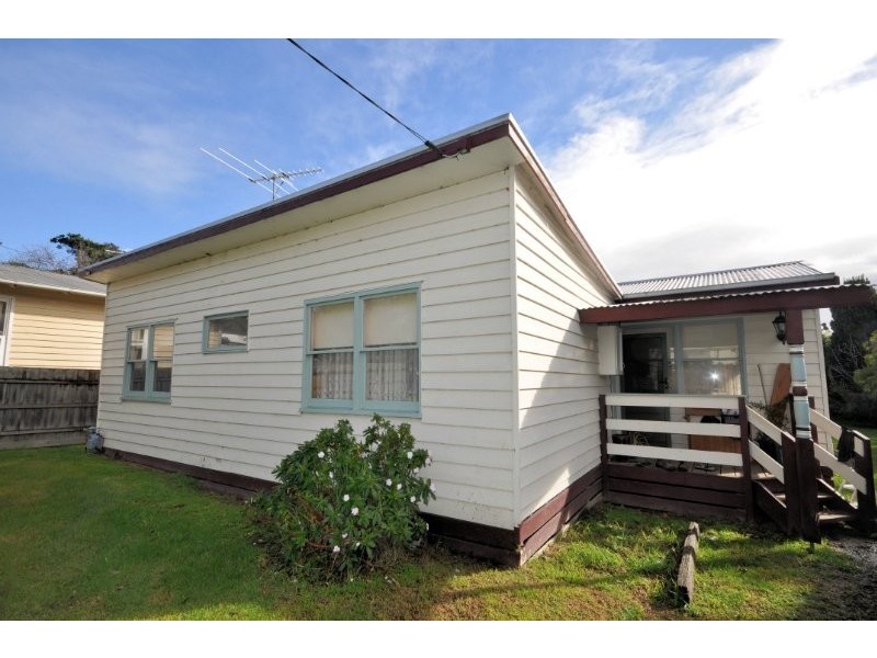 38 Pinewood Drive, Hastings VIC 3915