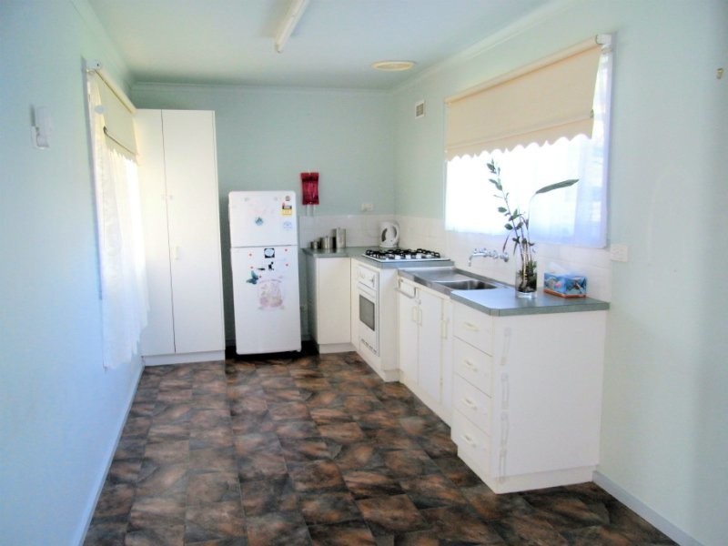 13 Douglas Street, Hastings VIC 3915