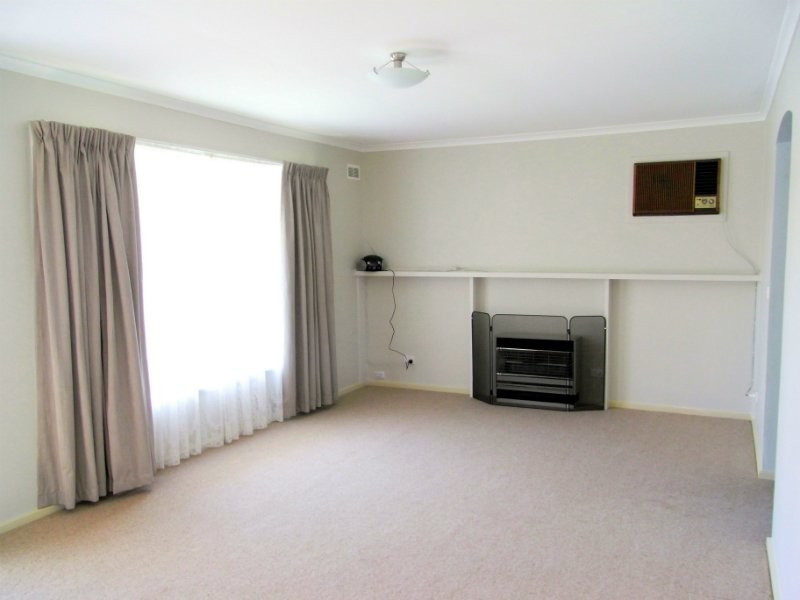 13 Douglas Street, Hastings VIC 3915