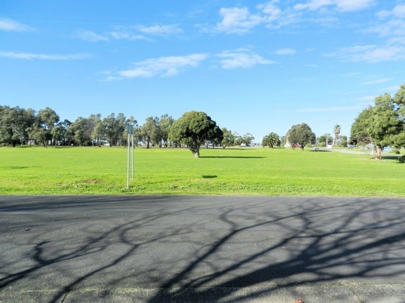 18 Skinner Street, Hastings VIC 3915