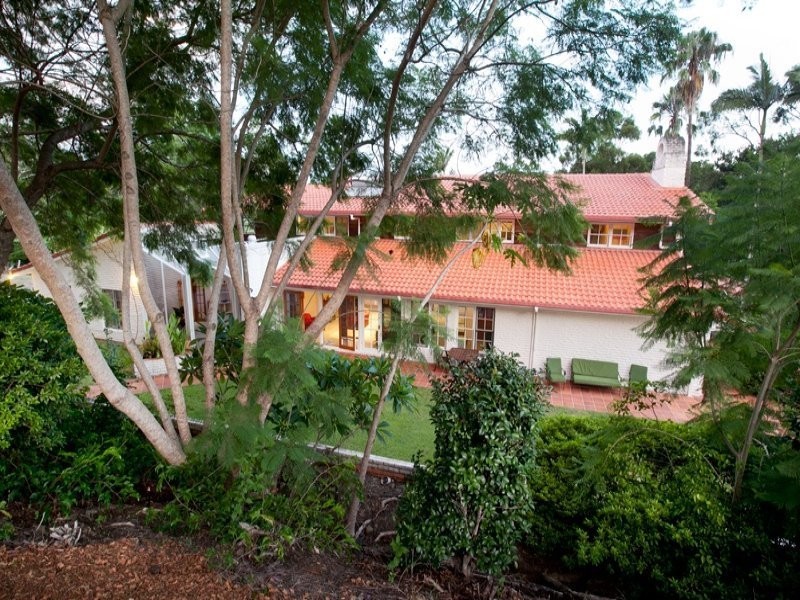 Brookfield QLD 4069
