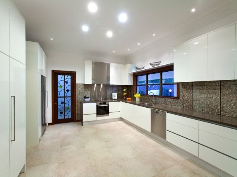 Mount Ommaney QLD 4074