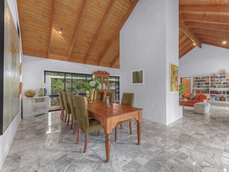 5 Vonne Court, Camp Mountain QLD 4520