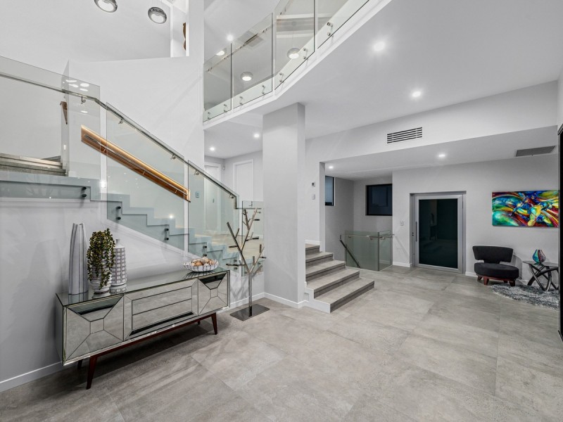 22 Procyon Street, Coorparoo QLD 4151