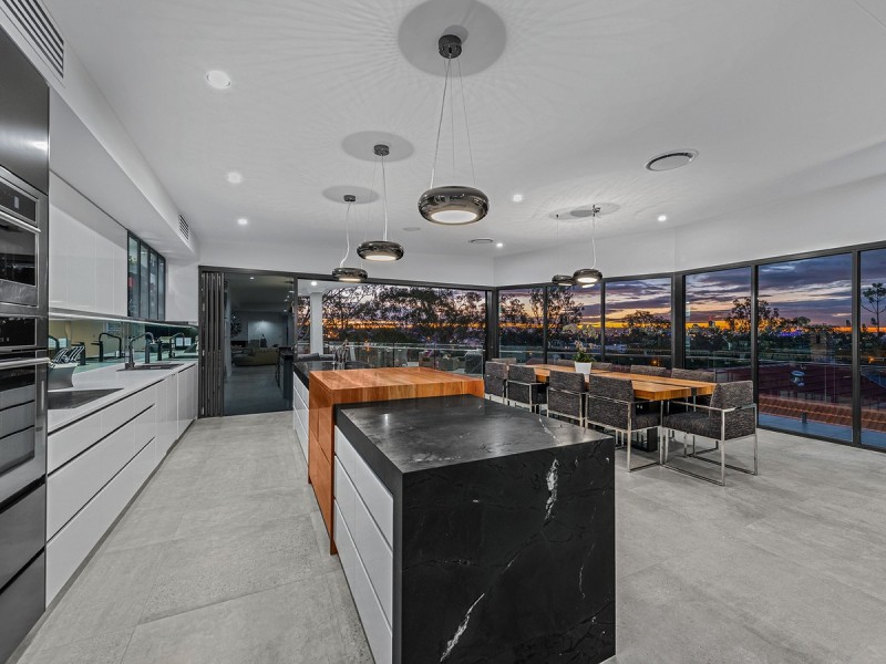 22 Procyon Street, Coorparoo QLD 4151