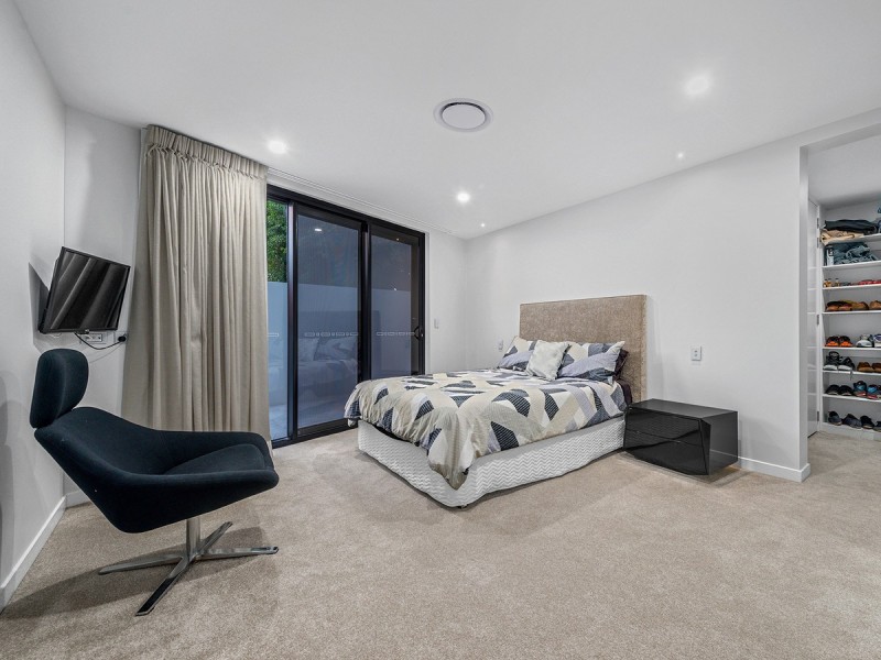 22 Procyon Street, Coorparoo QLD 4151